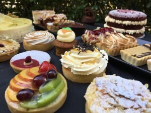 Cake table